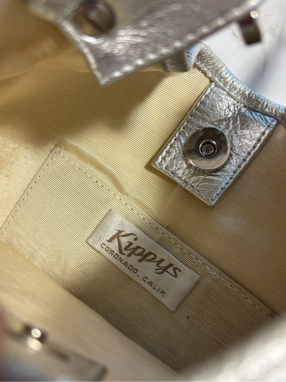 Kippy’s Rare & Unique Embellished Swarovski Crystals Silver Leather Shoulder Bag - Picture 8 of 15